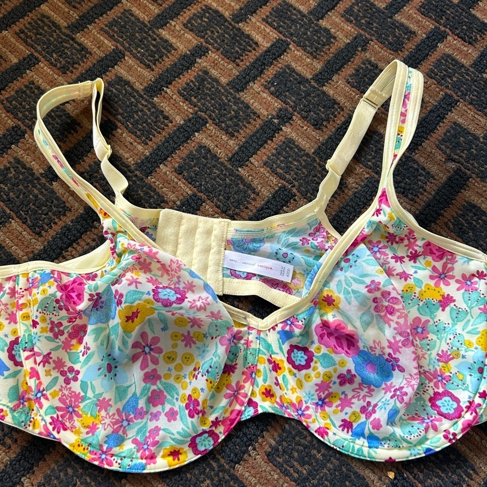 Cacique Underwire Bra 42DD - Multicolor